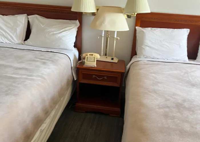 Prairie Winds Hotel 2*